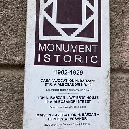 Rustic Next To Apartment